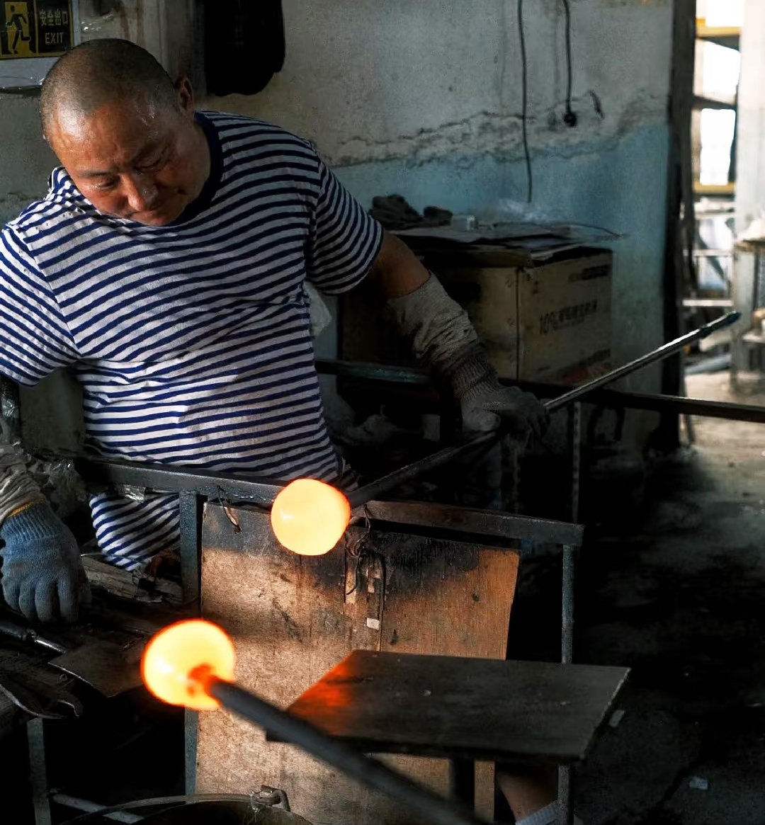 Shaping the Molten Gather